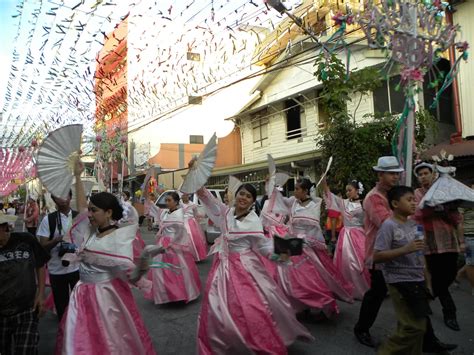 "Buling-buling" - festival of street dancing. There are so many ...