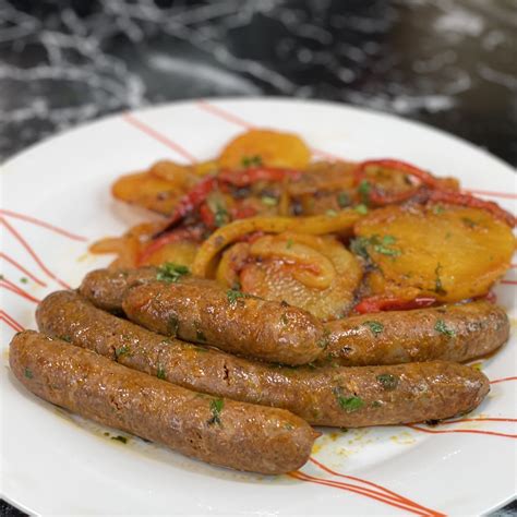 MERGUEZ À LA POÊLE ET POMMES DE TERRE Deli Cuisine