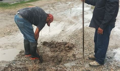 Atendió COMAPA reporte de fuga de agua potable en Villas del Roble