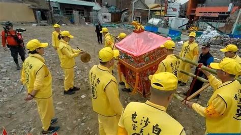 苑裡市場5年前大火！白沙屯媽祖鑾轎衝「重建工地」 鎮長淚謝駐駕賜福 生活 三立新聞網 Setncom