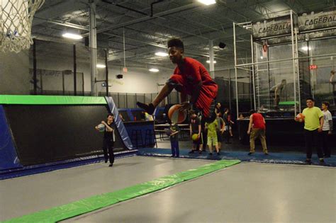 Epic Air - Trampoline Basketball