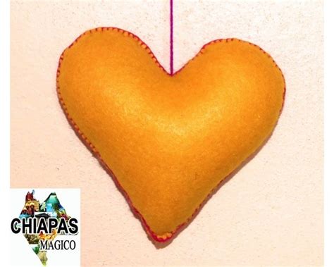 Corazón Bordado a mano 16 CM Chiapas Mágico