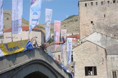 Evald Krni I Igor Kazi Pobjednici Skokova Sa Starog Mosta U Mostaru