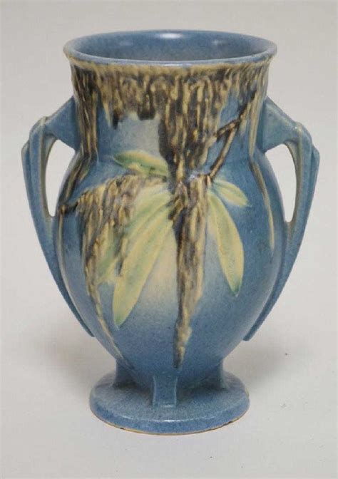 Roseville Pottery Moss Pattern Vase 7 12 Inches High