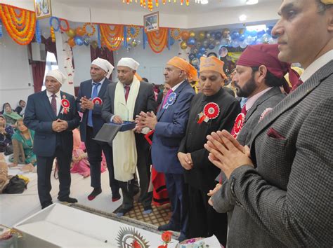 India In The Uk On Twitter Hc Vdoraiswami Visited Shri Guru Ravidass