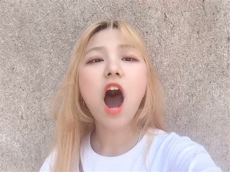 真实美女自拍 아헤가오 Ahegao アヘ顔 阿嘿颜 ＃阿黑颜 ＃反差 反差婊 高潮脸 ＃盯射 口腔 口腔视频 舌头 美女