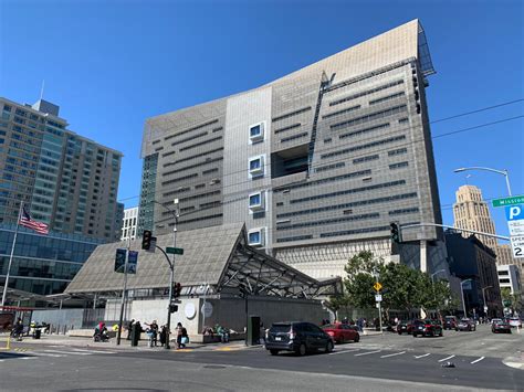 Speaker Nancy Pelosi Federal Building is a haunted house - AR15.COM