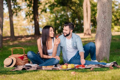 Erstes Date 12 Tipps And 12 Ideen 32 Passende Gesprächsthemen