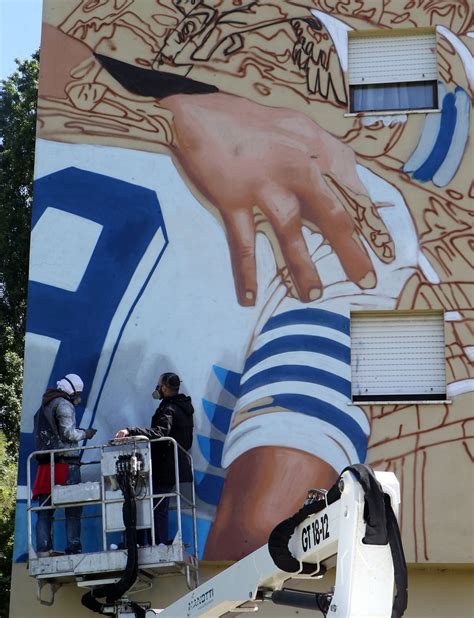 Lazio Ciro Immobile Un Opera D Arte Spunta Il Murales A Ponte Di Nona