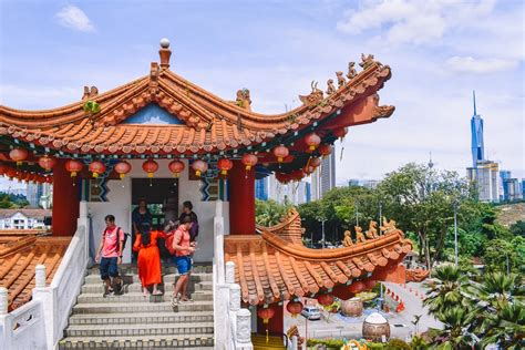 Thean Hou Temple in Kuala Lumpur: The ULTIMATE Guide!