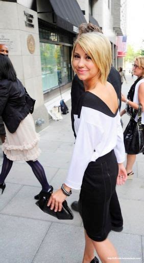 Chelsea Kane Love Her Famous Celebrities Fav Celebs Celebrities Female Cute Haircuts Cute