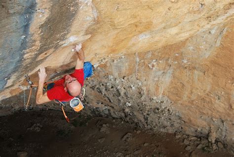 Iker Pou Iker Pou Making The First Ascent Of Cleteropa Original 9a On