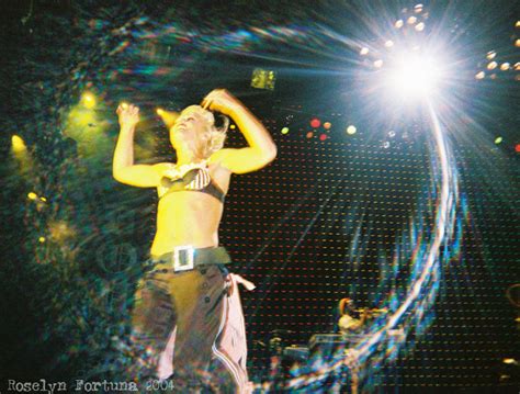 Gwen Stefani - Ring by RozNYC on DeviantArt