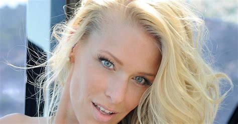 CELEBRITY MODELS NUDE Sina Bachor