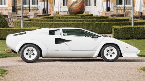 Lamborghini Countach Quattrovalvole Wallpapers And Hd