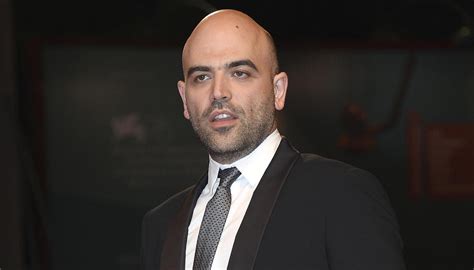 Sanremo 2022 Saviano svela il motivo per cui salirà sul palco le