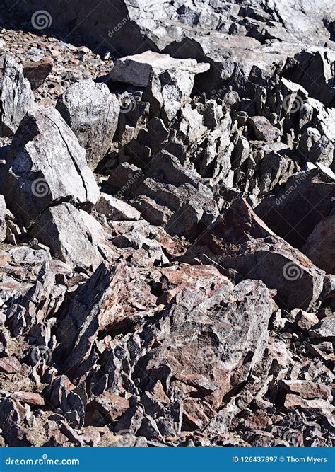 Boulders On The Lake Shore Stock Image Image Of Lake 126437897