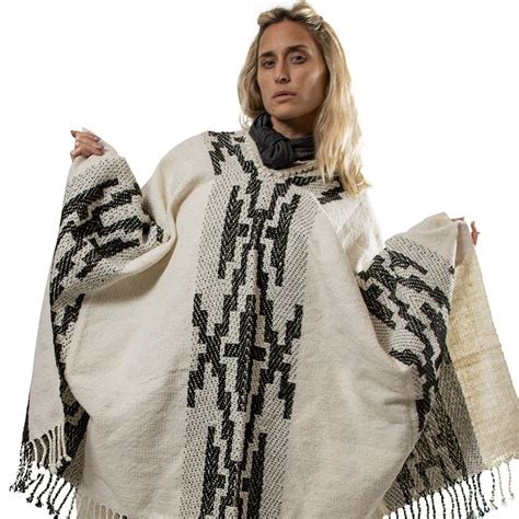 Woolen Antique Poncho El Boyero