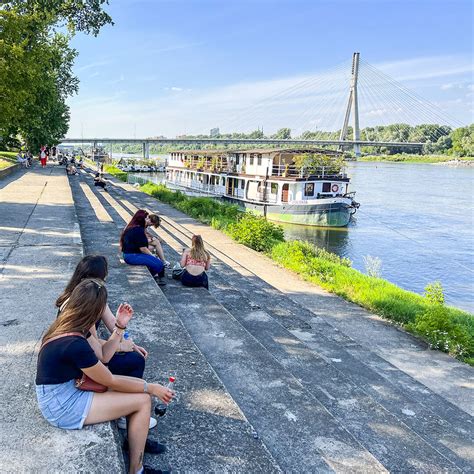 Schodki nad Wisłą czyli bulwary warszawskie Travel Mates PL