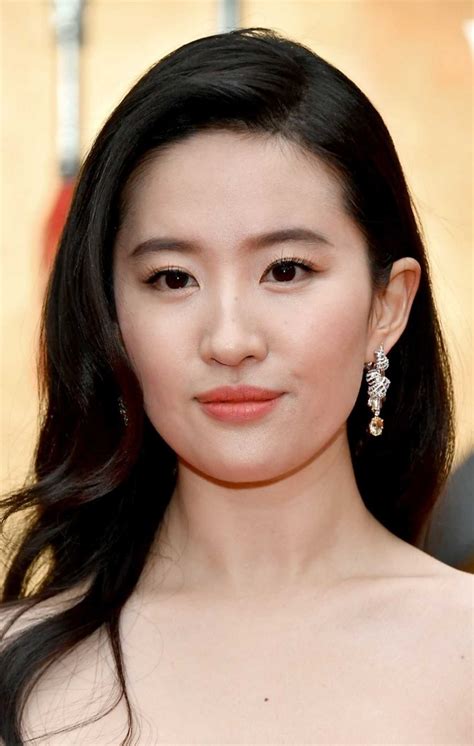 Yifei Liu - Mulan Premiere in Hollywood-08 | GotCeleb