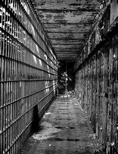 Essex County Jail — Maureen Beitler