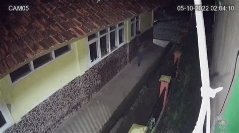 2 Sekolah Di Palabuhanratu Sukabumi Dibobol Maling Pelaku Terekam Cctv