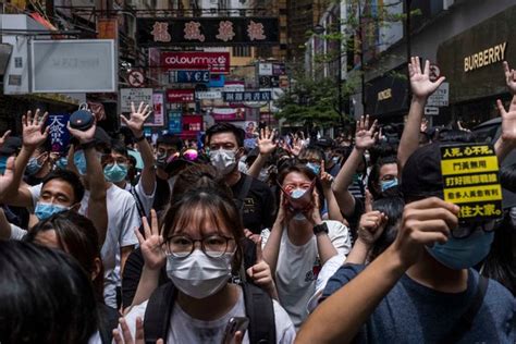 香港「反送中」抗議一週年回顧 紐約時報中文網