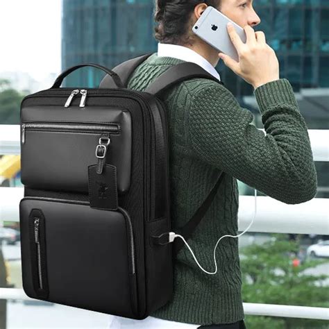 MULTIFUNCTIONAL BUSINESS BACKPACK - William Polo