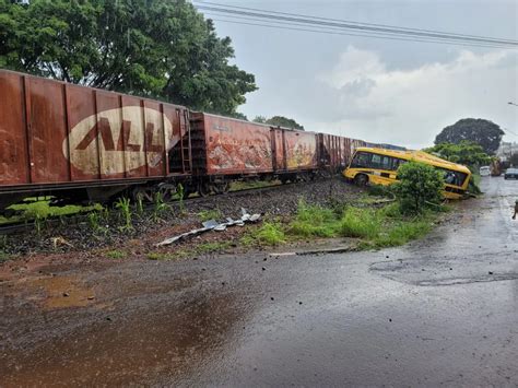 Motorista De Nibus Da Apae Atingido Por Trem Indiciado Por Homic Dio