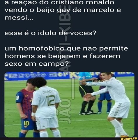 A reaçao do cristiano ronaldo vendo o beijo gay de marcelo e esse é o