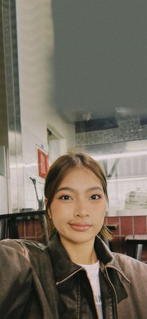 Pin By Lho On Bini PH Pretty Brunette Fall Capsule Wardrobe Save