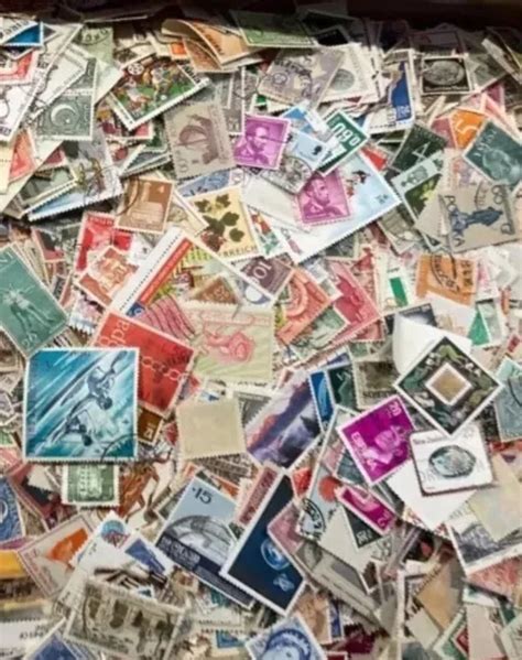 Gros Lot De Timbres Du Monde Entier Gratuits Eur