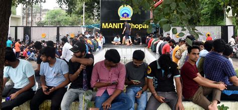 Bhopal Manit Students Stage Massive Protest Calls Off After Written