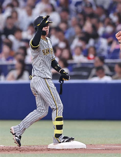 【阪神】中野拓夢、決勝打含むマルチ安打 3年ぶり打順8番は「気分転換に」プラスにとらえる プロ野球写真ニュース 日刊スポーツ