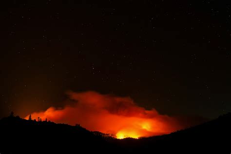 Californias Oak Fire Scorches Thousands Of Acres Zero Percent Contained