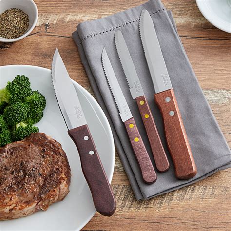 Choice Stainless Steel Steak Knife With Wood Handle And Pointed