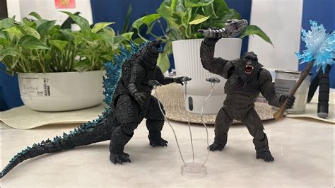 S H Monsterarts Kong Exclusive Figure Review Youtube