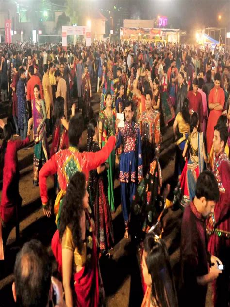 Best Dandiya Garba Nights In Delhi To Celebrate Navratri 2023