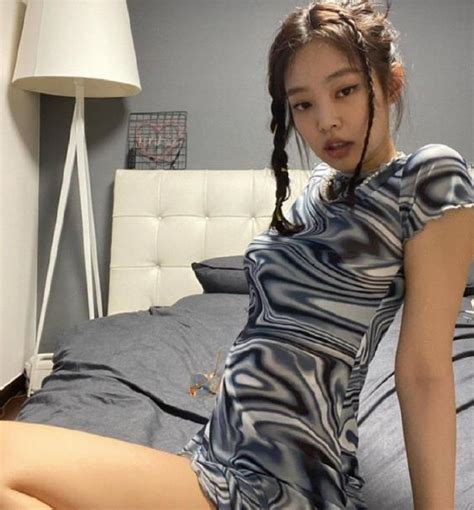 Jennie身材jennie副乳 伤感说说吧