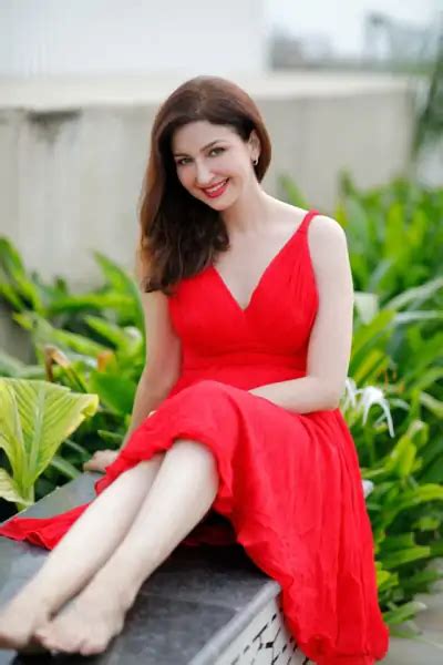 Saumya Tandon Top Hot And Beautiful Pics And Photo