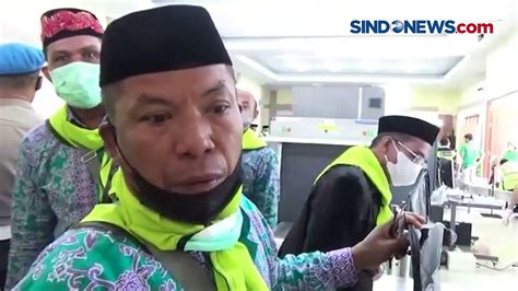 Petugas Amankan Batang Rokok Di Koper Calon Jamaah Haji Asal