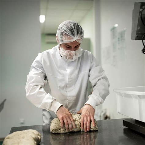À Marseille, une entreprise produit des couverts comestibles