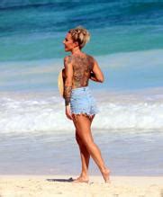 Blanka Lipinska Sexy Shows Off Her Nude Tits While Enjoying The Beach In Mexico AZNude