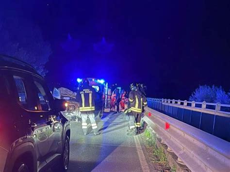 Capo Noli Scontro Moto Camion Giovanissimo Centauro In Ospedale