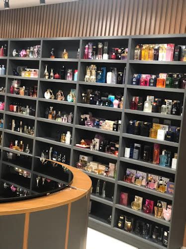Distribuidor De Cosmeticos E Perfumaria - 50 avaliações sobre Official Distribuidora - Perfumes Importados ...