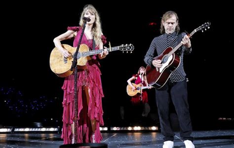 Watch Taylor Swift Give Ivy Live Debut With Aaron Dessner