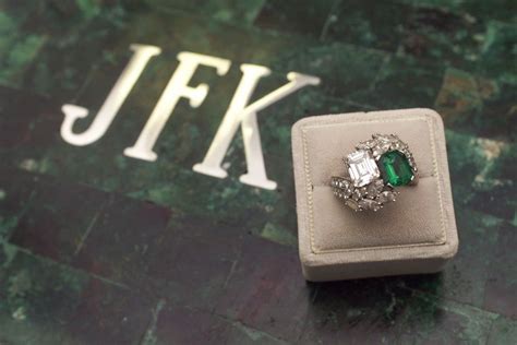 Jackie Bouvier Engagement Ring Pictures From John F. Kennedy | Glamour