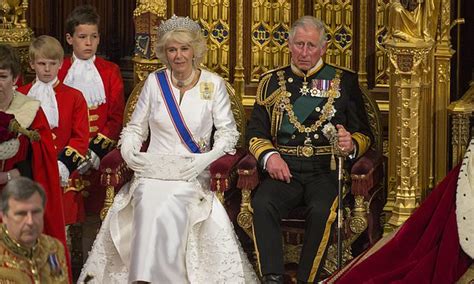 Camilla May Not Be Able To Wear Queen Mother S Crown At The Coronation