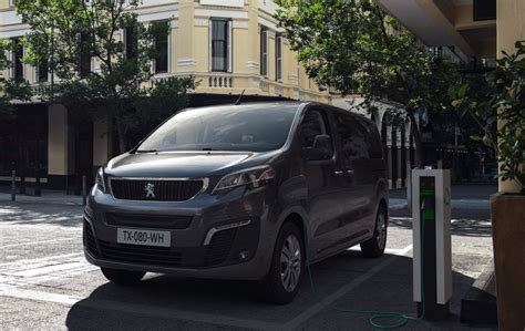 Peugeot E Traveller Standard 75 KWh Battery Energy 75 0 KWh Torque