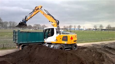 Liebherr A 914 Bloemhof Staphorst B V YouTube